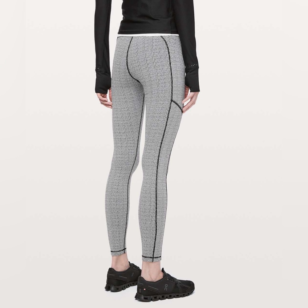 Lululemon Speed Up Tight *Full-On Luxtreme size 8